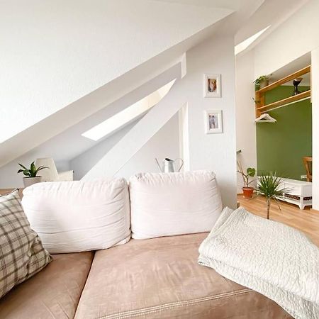 Schoene Ferienwohnung Mit Blick Ueber Stadtwald Λειψία Εξωτερικό φωτογραφία